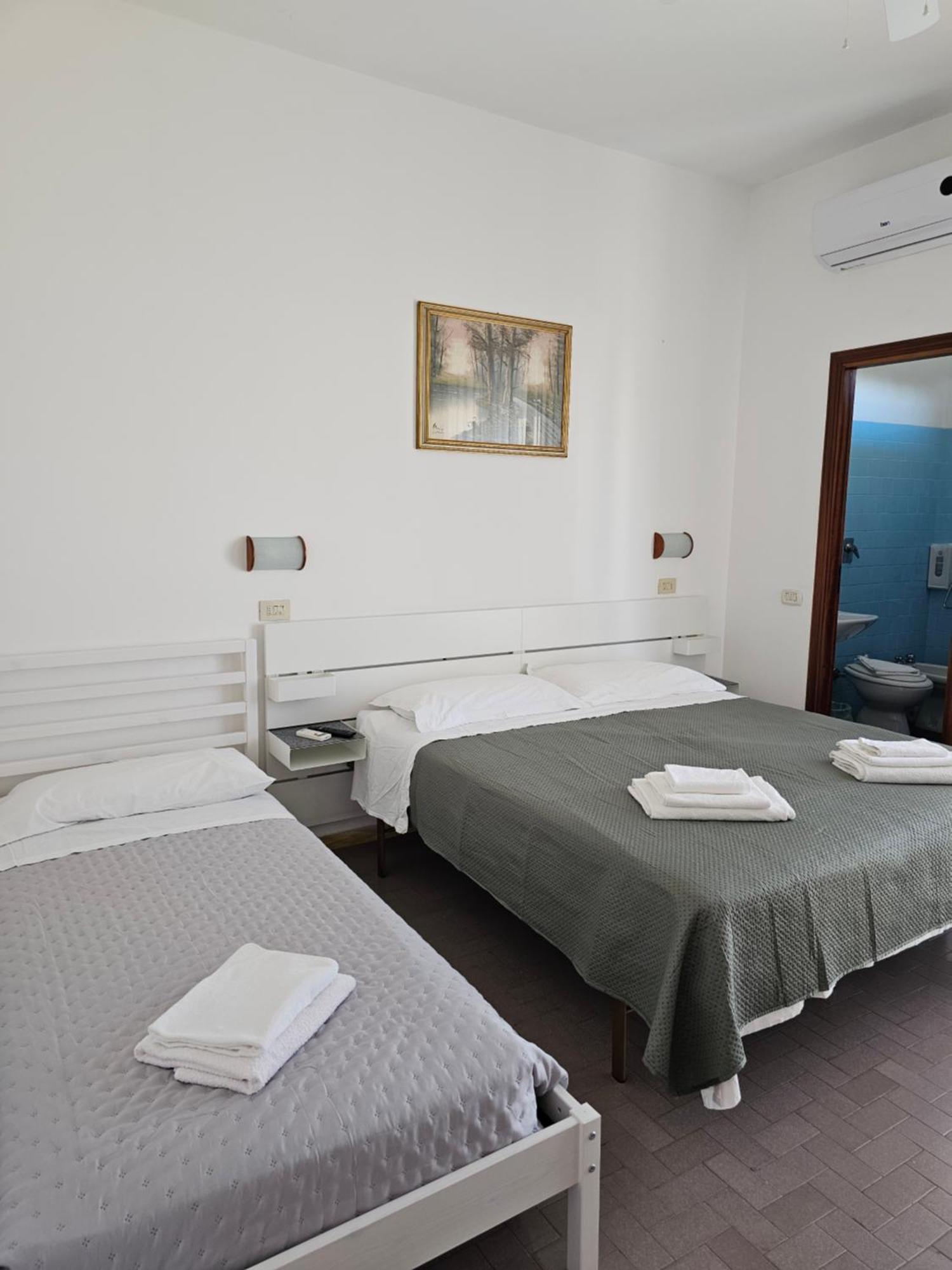 Hotel Sara*** Cesenatico Dış mekan fotoğraf