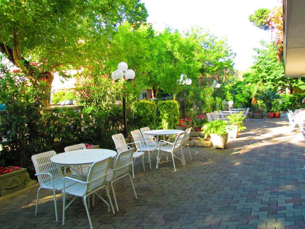 Hotel Sara*** Cesenatico Dış mekan fotoğraf